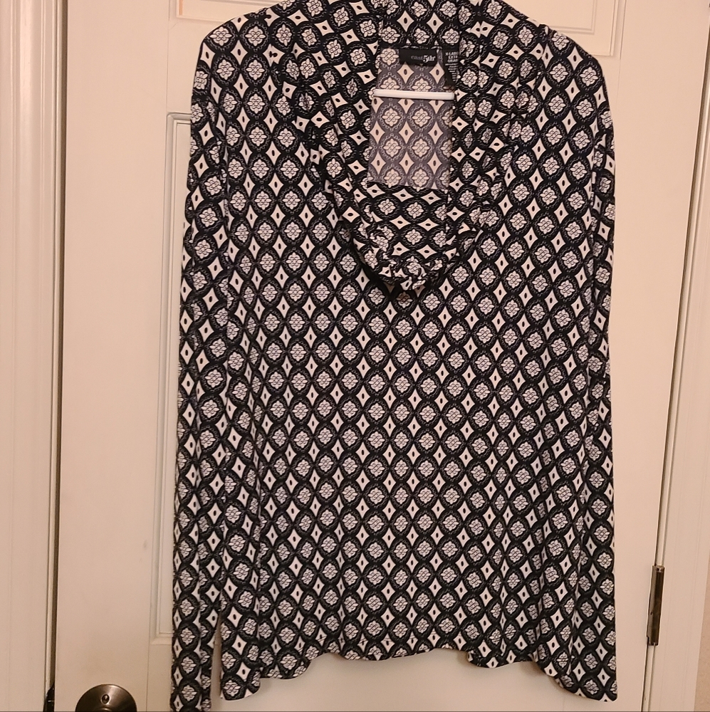 East 5th cowl neck top XL